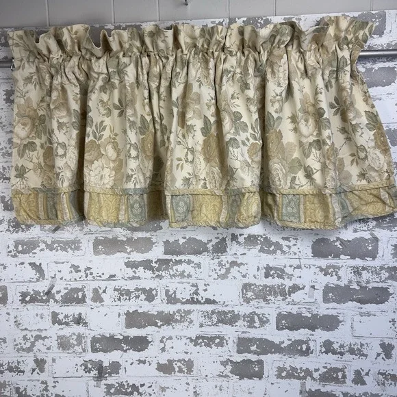 Vtg Waverly Decor 5 Valances 66x18 Butter Yellow Roses Sage Green & 4 Napkins